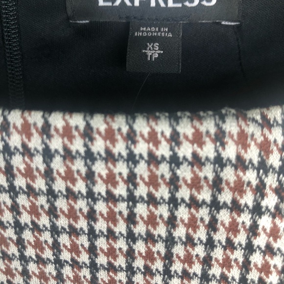 Express houndstooth belted dress - Picture 5 of 5